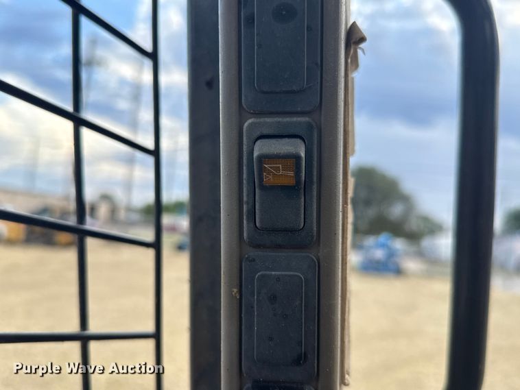 image for item EM8343 2016 Case TR340 tracked skid steer loader