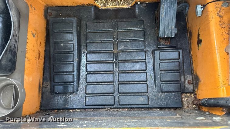 image for item EM8344 2015 Case TR340 tracked skid steer loader