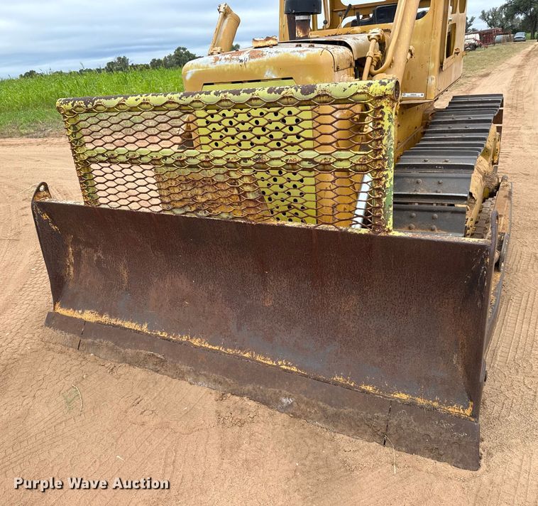 image for item EM8355 1964 Caterpillar D4D dozer