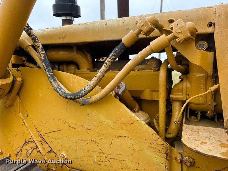 image for item EM8355 1964 Caterpillar D4D dozer