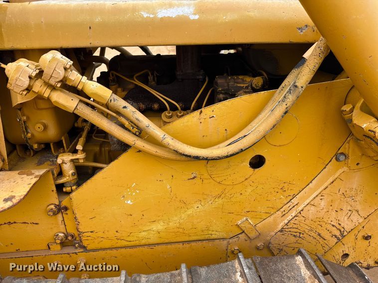 image for item EM8355 1964 Caterpillar D4D dozer