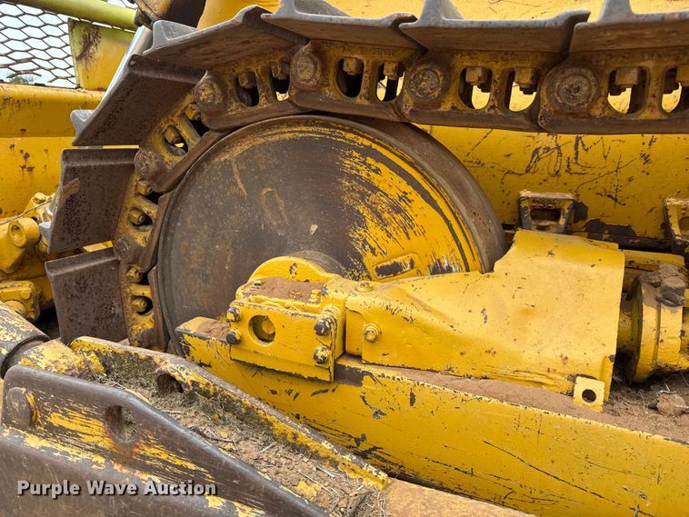 image for item EM8355 1964 Caterpillar D4D dozer