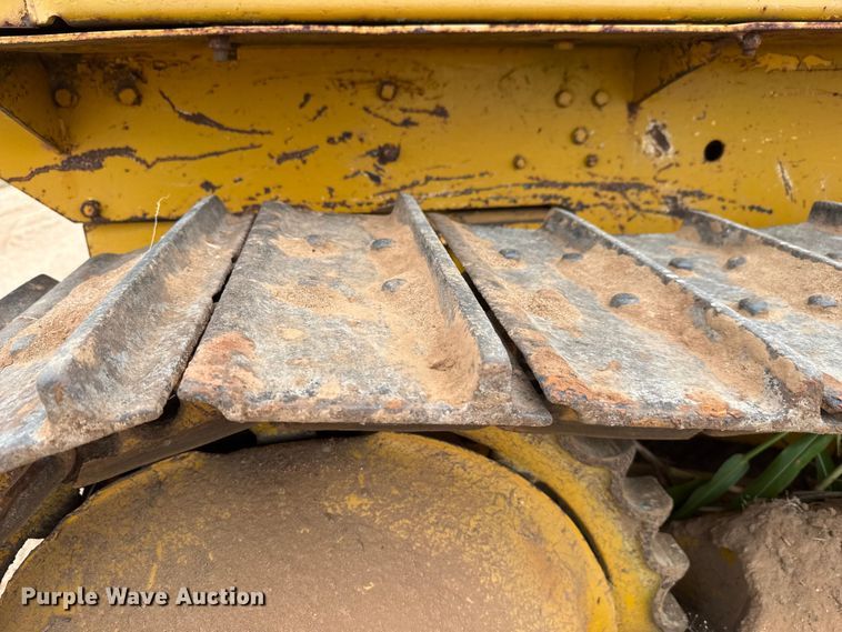 image for item EM8355 1964 Caterpillar D4D dozer