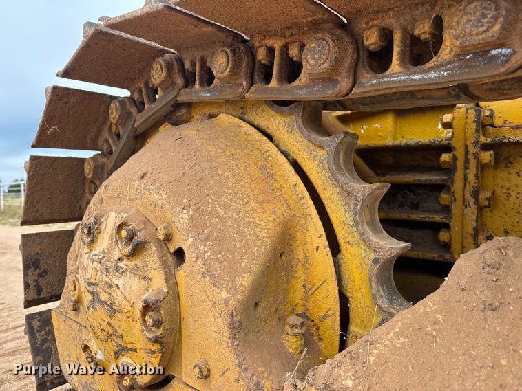 image for item EM8355 1964 Caterpillar D4D dozer
