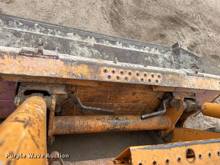 image for item EM8384 2008 Case 445 skid steer loader