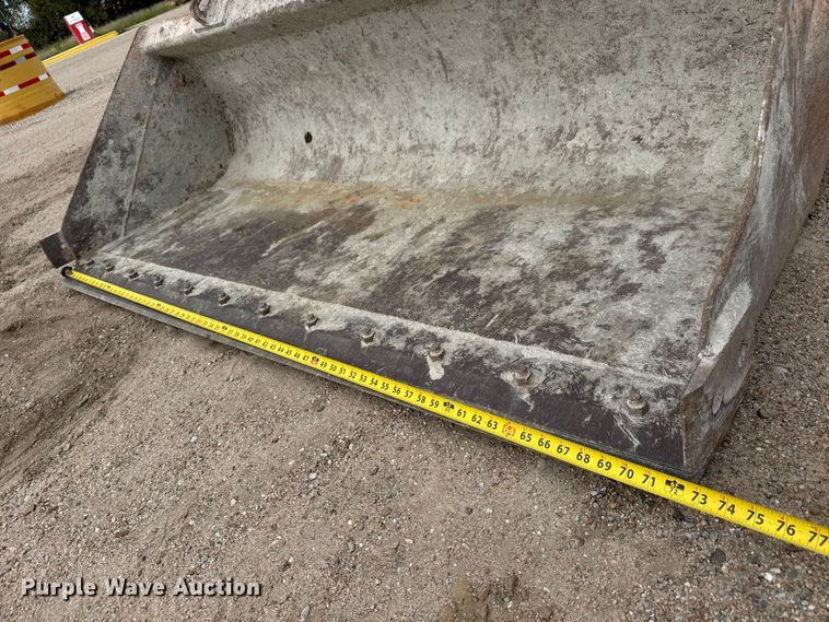 image for item EM8384 2008 Case 445 skid steer loader