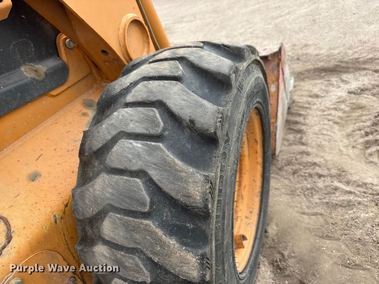 image for item EM8384 2008 Case 445 skid steer loader
