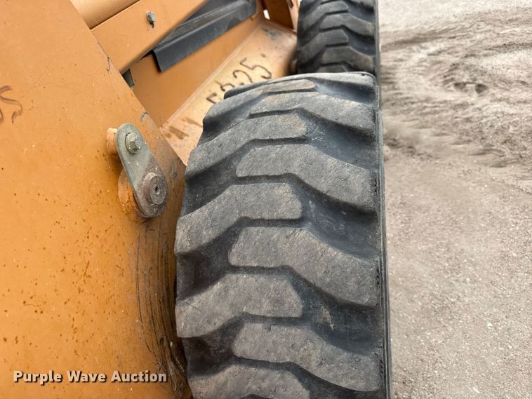 image for item EM8384 2008 Case 445 skid steer loader