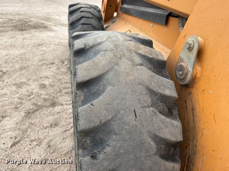 image for item EM8384 2008 Case 445 skid steer loader