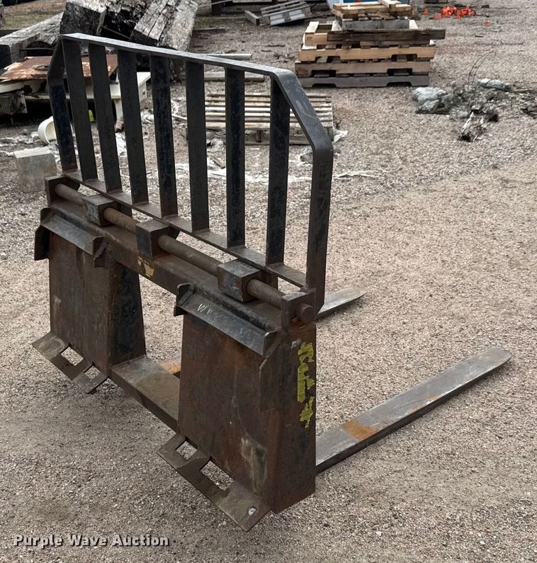 image for item EM8384 2008 Case 445 skid steer loader