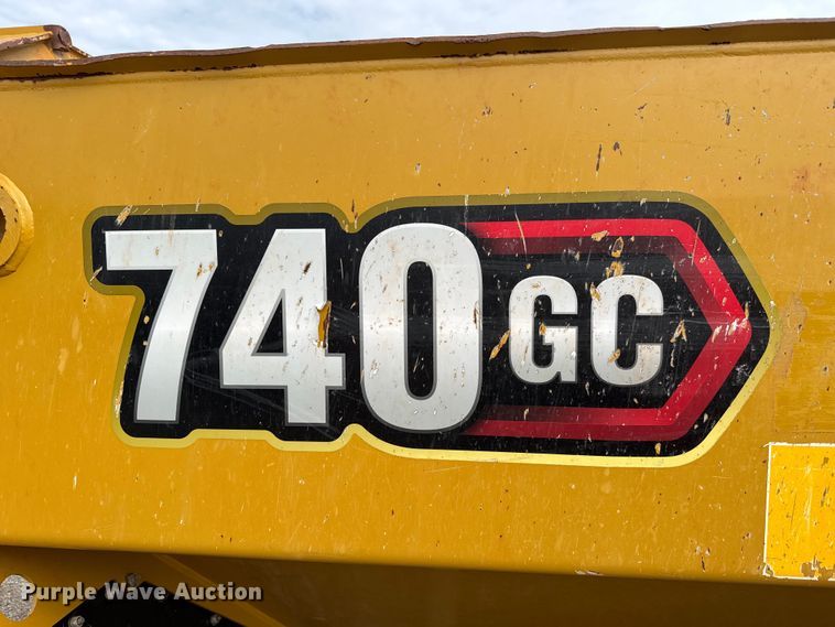 image for item EM8385 Caterpillar 740GC haul truck bed