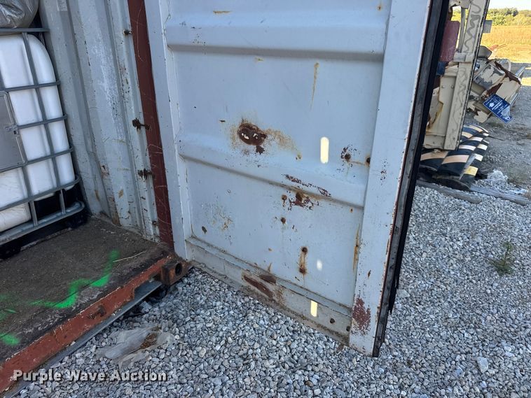 image for item EN0509 Shipping container 