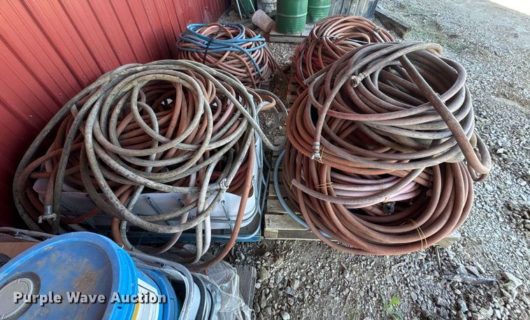 image for item EN0511 (4) pallets of air hoses