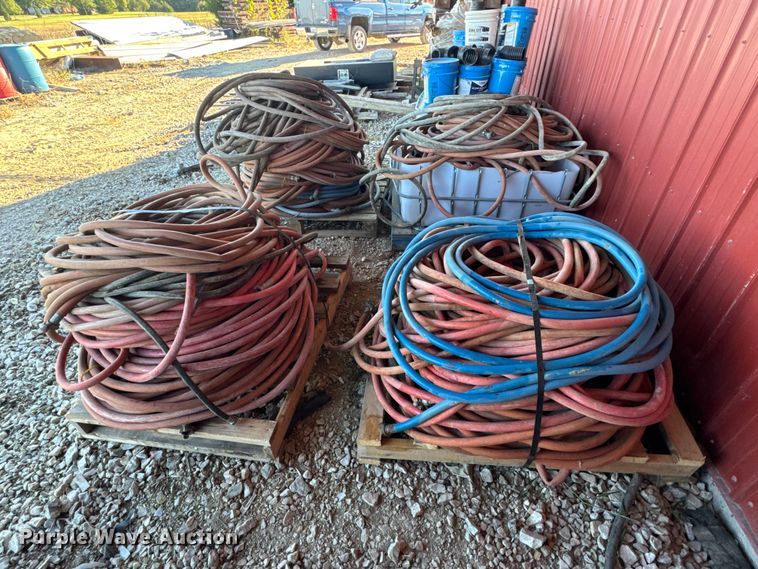 image for item EN0511 (4) pallets of air hoses