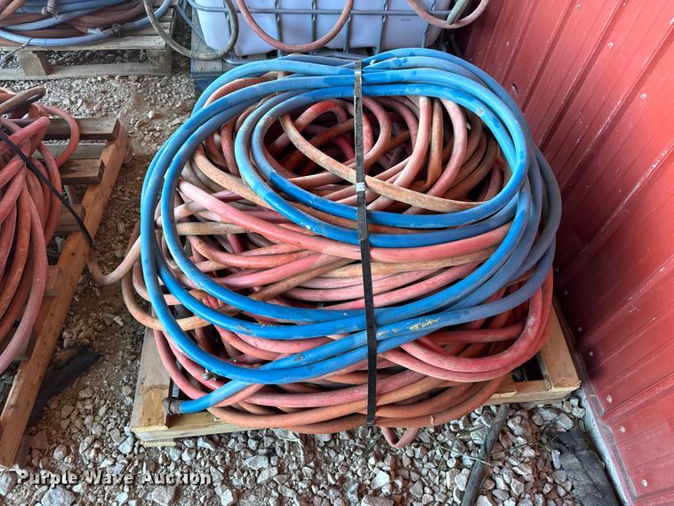 image for item EN0511 (4) pallets of air hoses