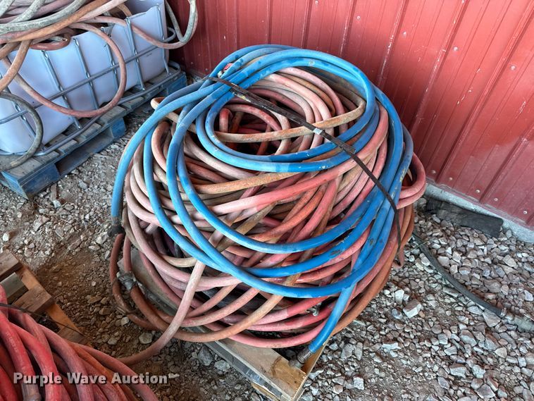 image for item EN0511 (4) pallets of air hoses