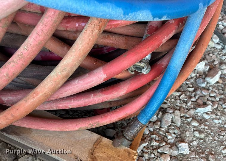 image for item EN0511 (4) pallets of air hoses