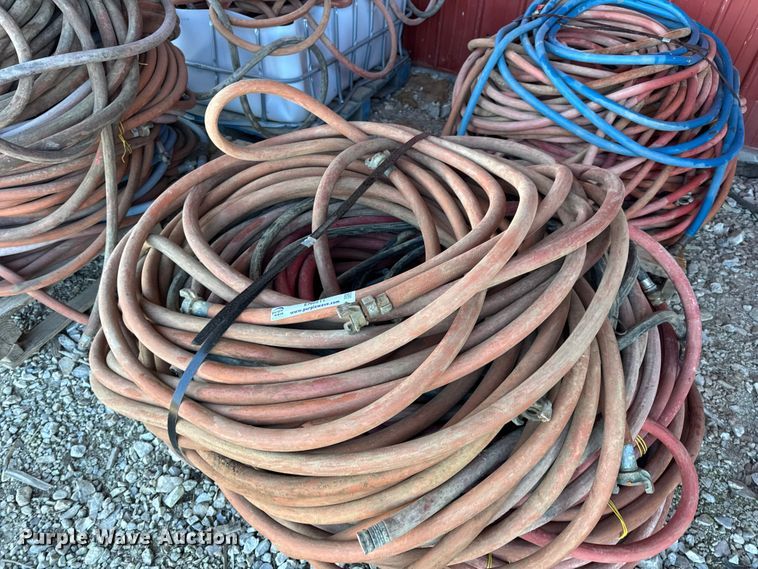 image for item EN0511 (4) pallets of air hoses