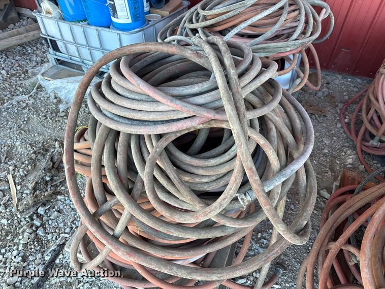 image for item EN0511 (4) pallets of air hoses