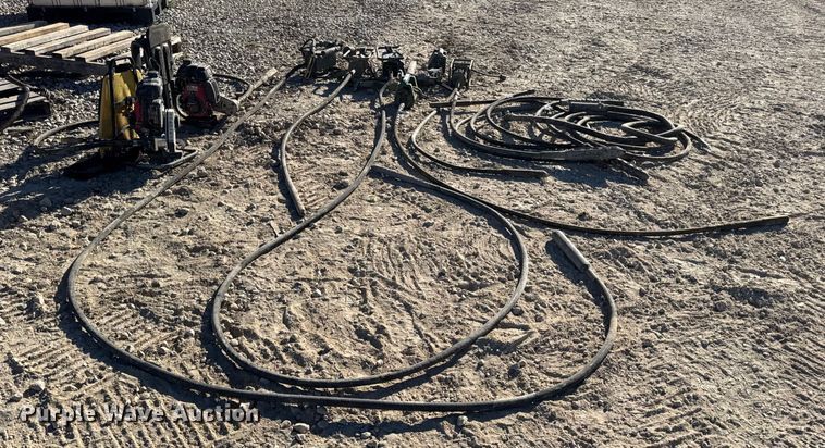 image for item EN0513 Concrete vibrators