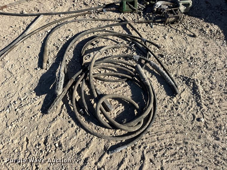 image for item EN0513 Concrete vibrators