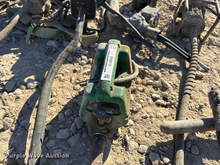 image for item EN0513 Concrete vibrators