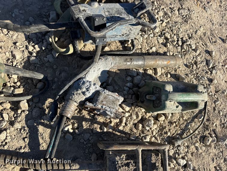 image for item EN0513 Concrete vibrators