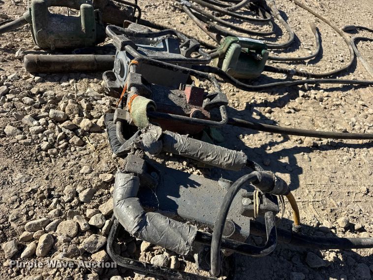 image for item EN0513 Concrete vibrators