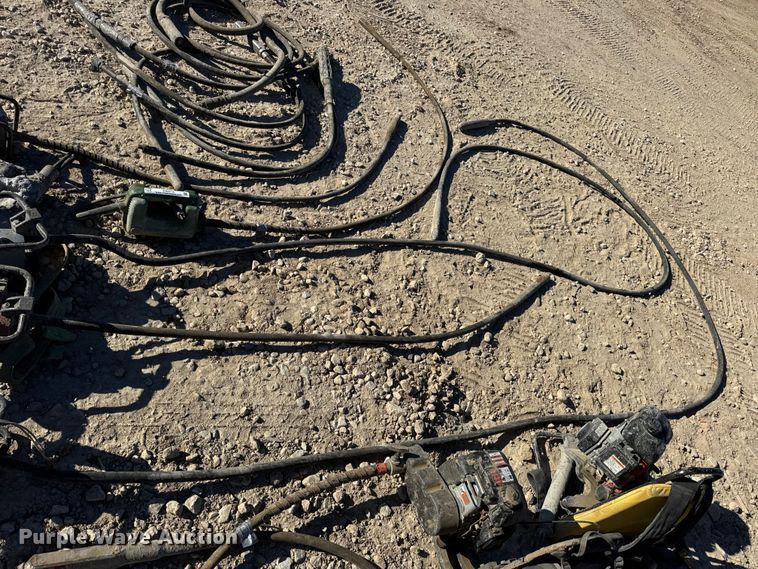 image for item EN0513 Concrete vibrators