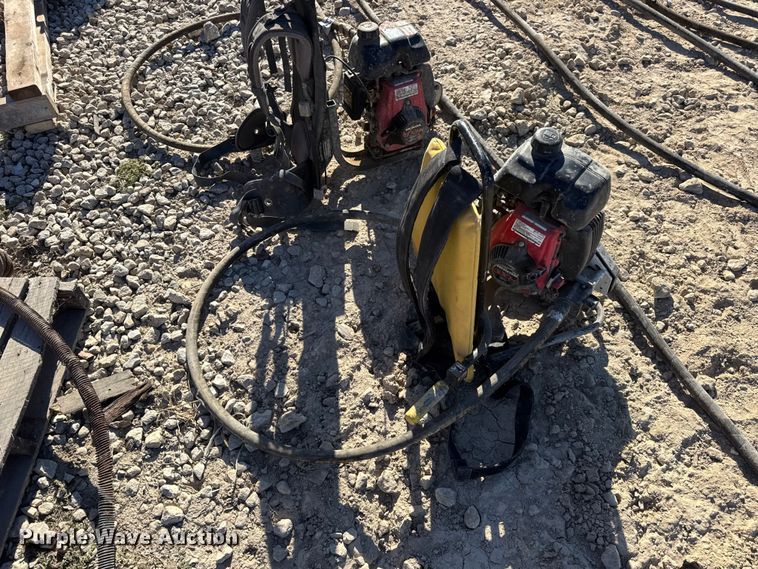 image for item EN0513 Concrete vibrators