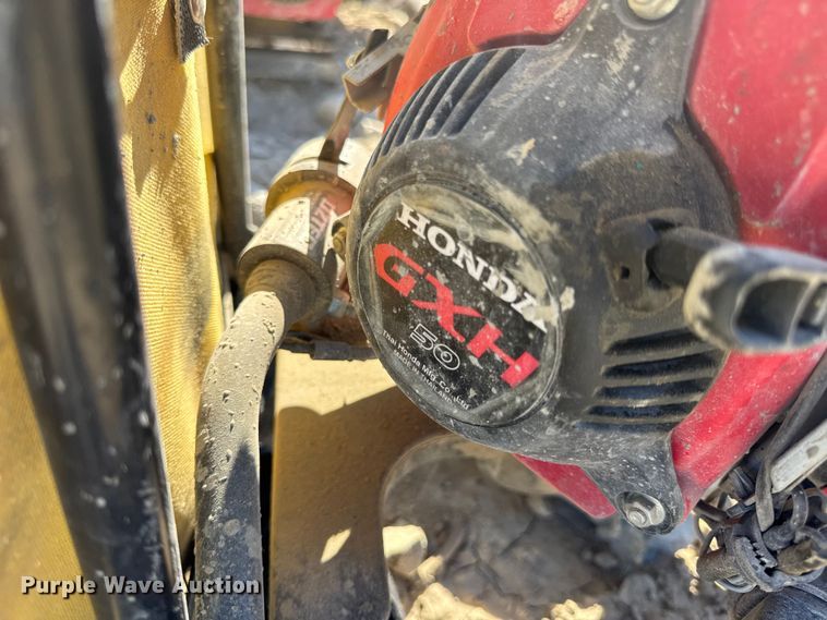 image for item EN0513 Concrete vibrators