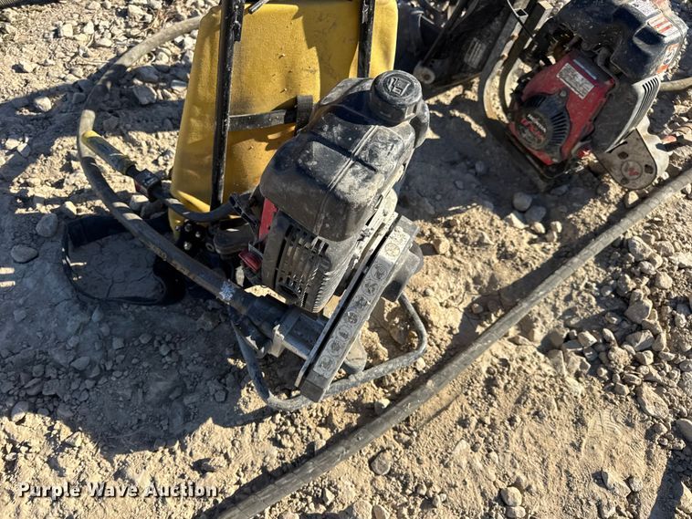 image for item EN0513 Concrete vibrators