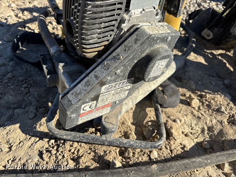 image for item EN0513 Concrete vibrators