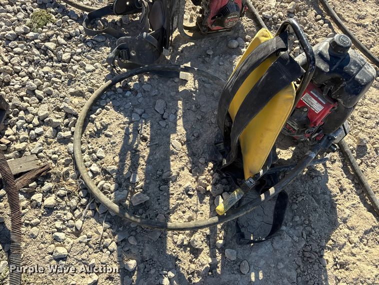 image for item EN0513 Concrete vibrators