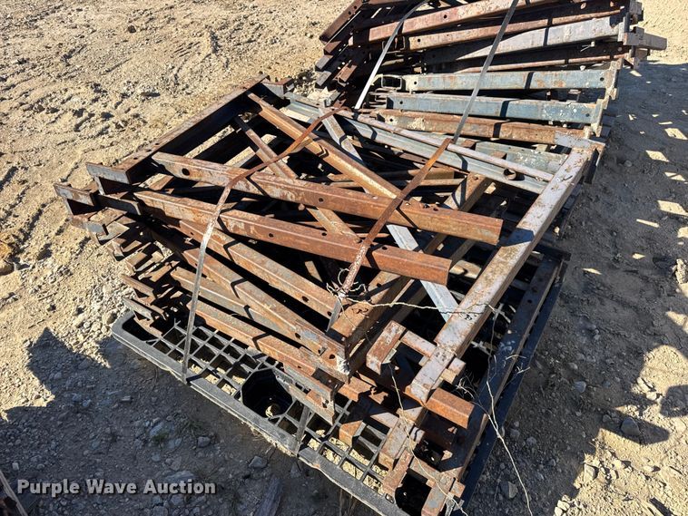 image for item EN0514 Approximately 250 bridge overhang brackets