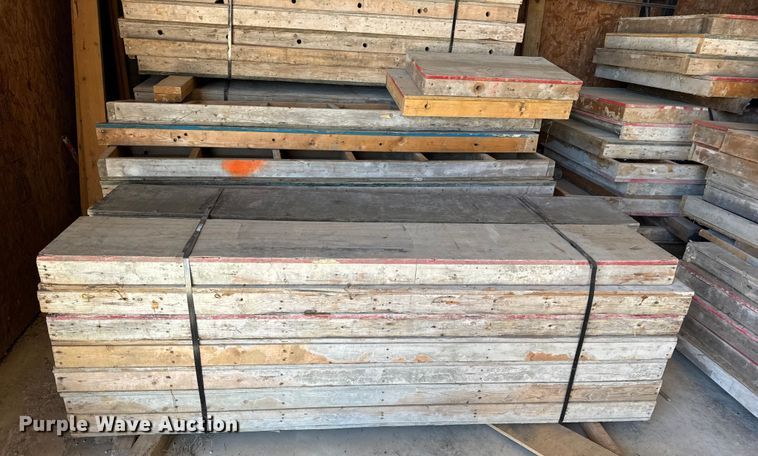 image for item EN0516 Approximately 170 concrete forms