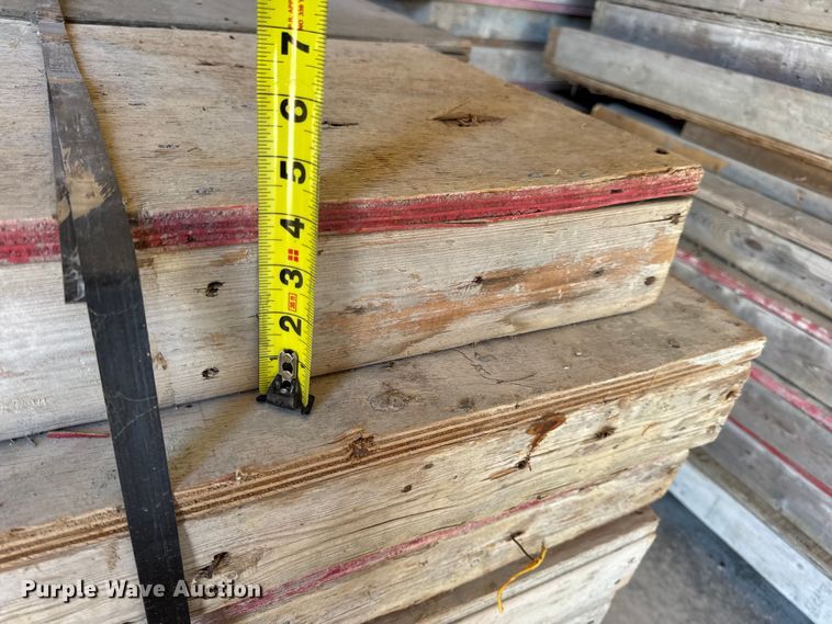 image for item EN0516 Approximately 170 concrete forms