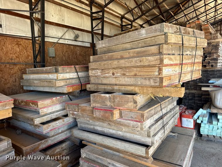 image for item EN0516 Approximately 170 concrete forms