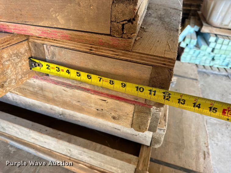 image for item EN0516 Approximately 170 concrete forms