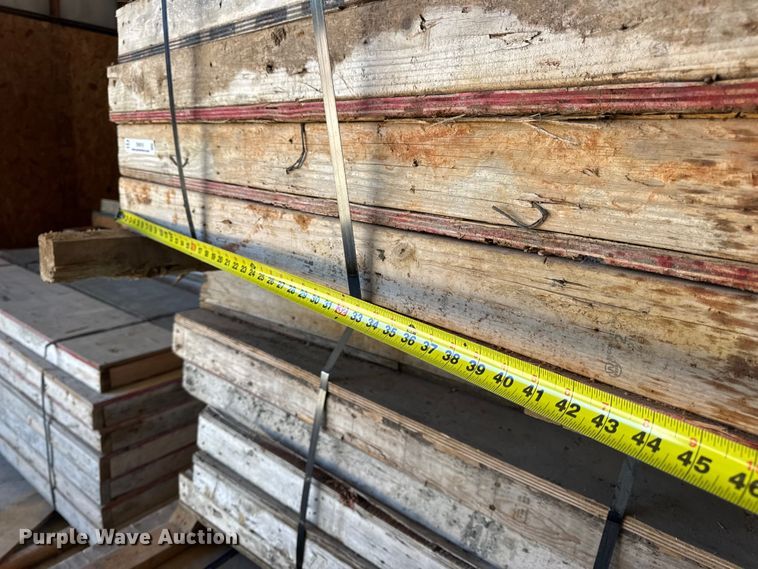 image for item EN0516 Approximately 170 concrete forms