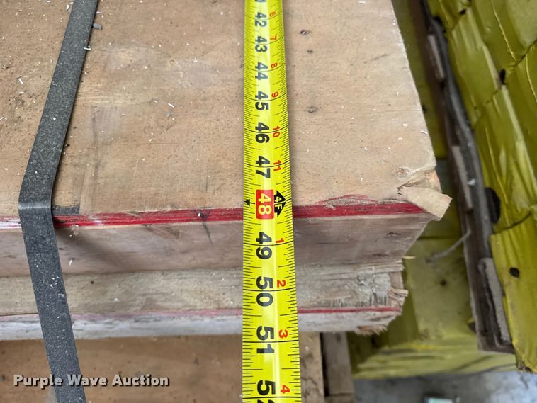 image for item EN0516 Approximately 170 concrete forms