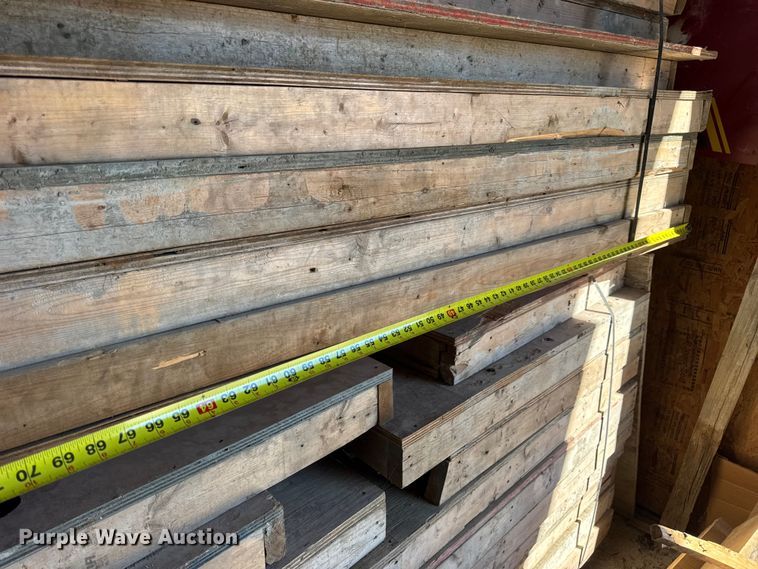 image for item EN0516 Approximately 170 concrete forms