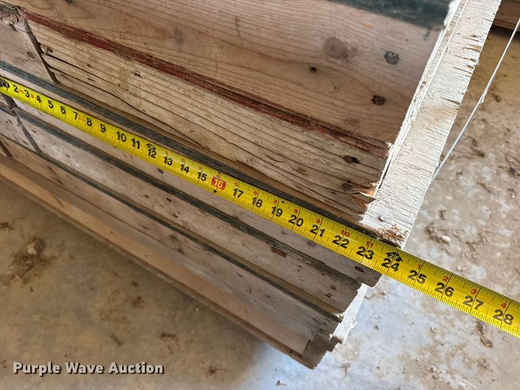 image for item EN0516 Approximately 170 concrete forms