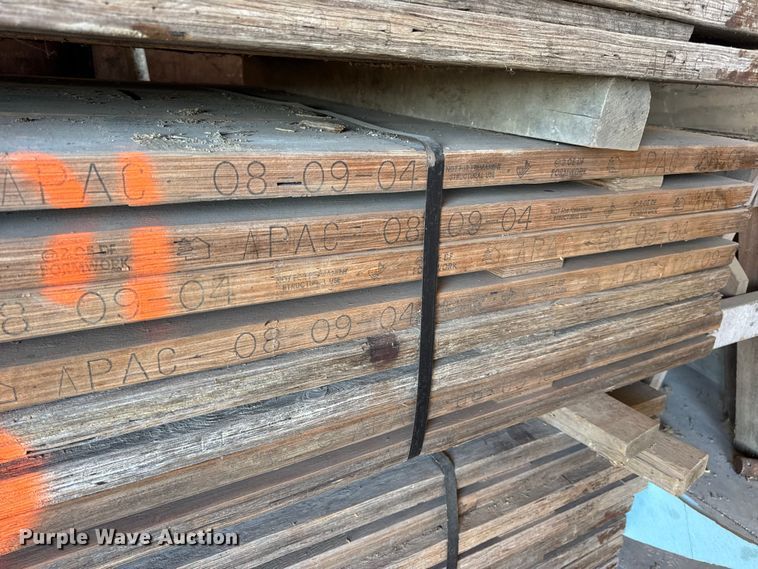 image for item EN0518 Approximately 360 pieces of lumber