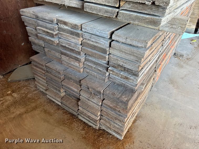 image for item EN0518 Approximately 360 pieces of lumber