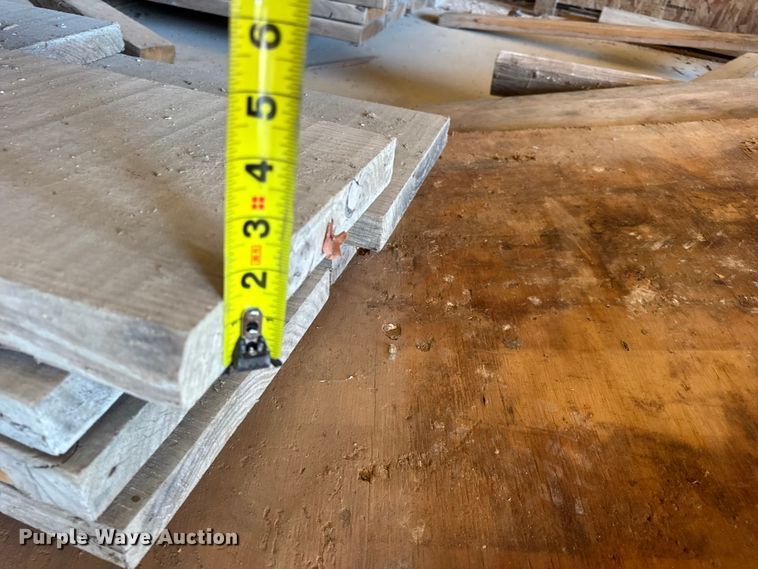 image for item EN0518 Approximately 360 pieces of lumber