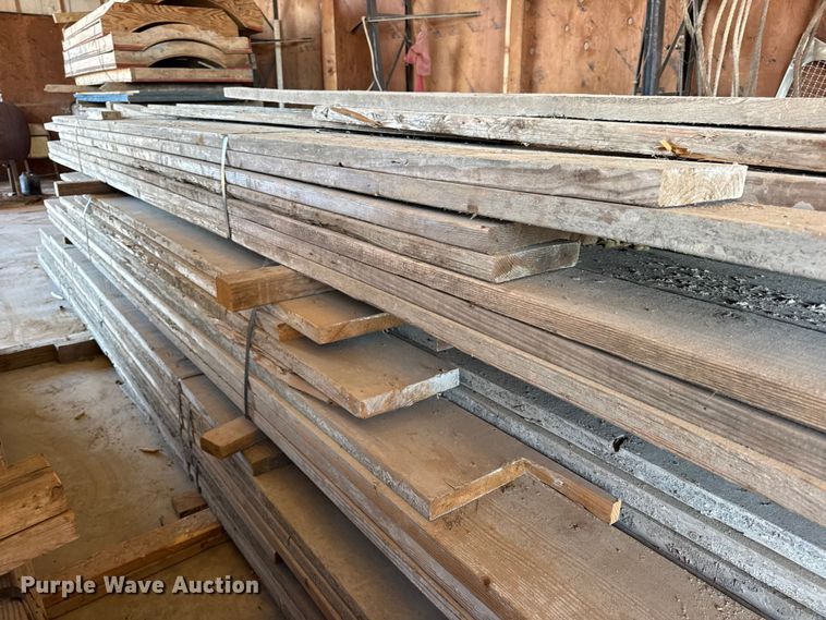 image for item EN0518 Approximately 360 pieces of lumber