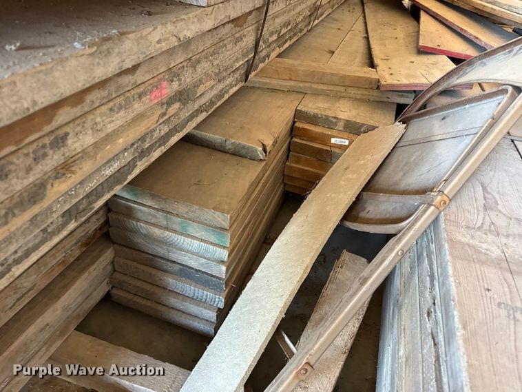 image for item EN0518 Approximately 360 pieces of lumber