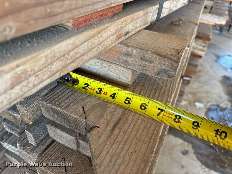 image for item EN0519 Approximately 1,900 pieces of lumber