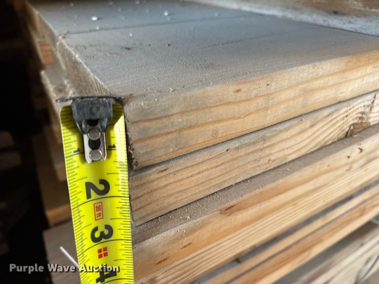 image for item EN0519 Approximately 1,900 pieces of lumber